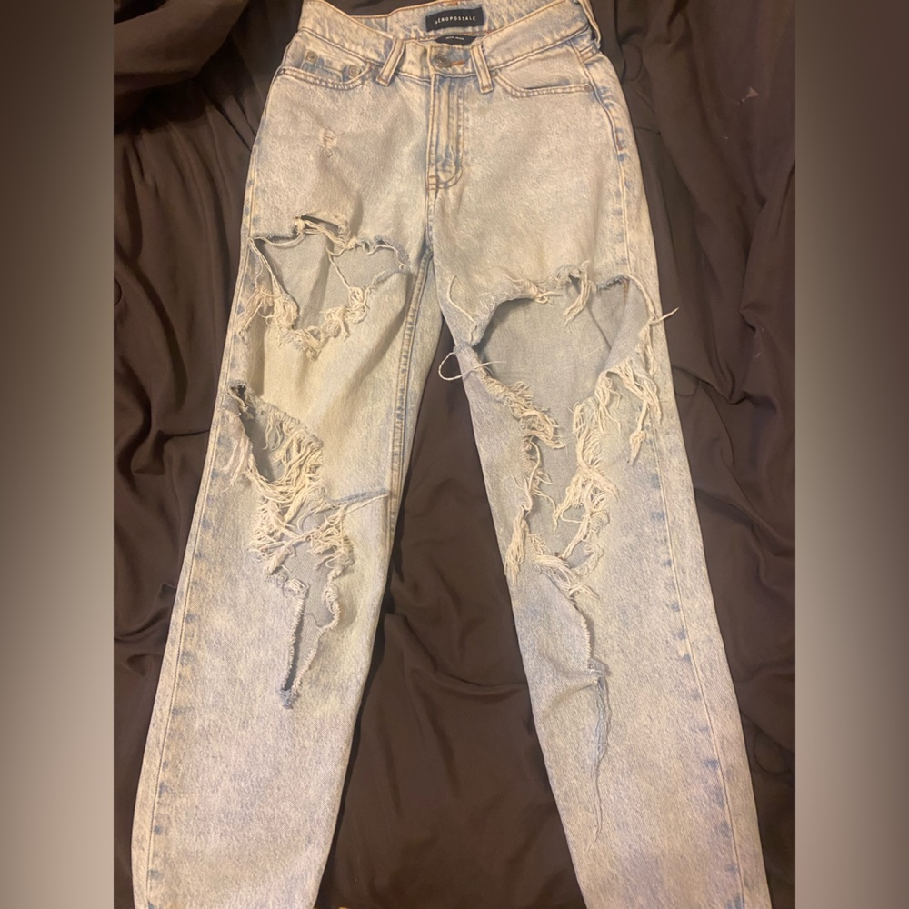 AÉROPOSTALE Mom Jeans